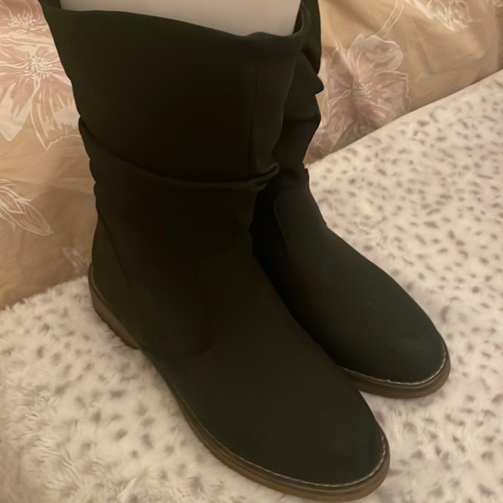 Dream Pairs size 8 boot